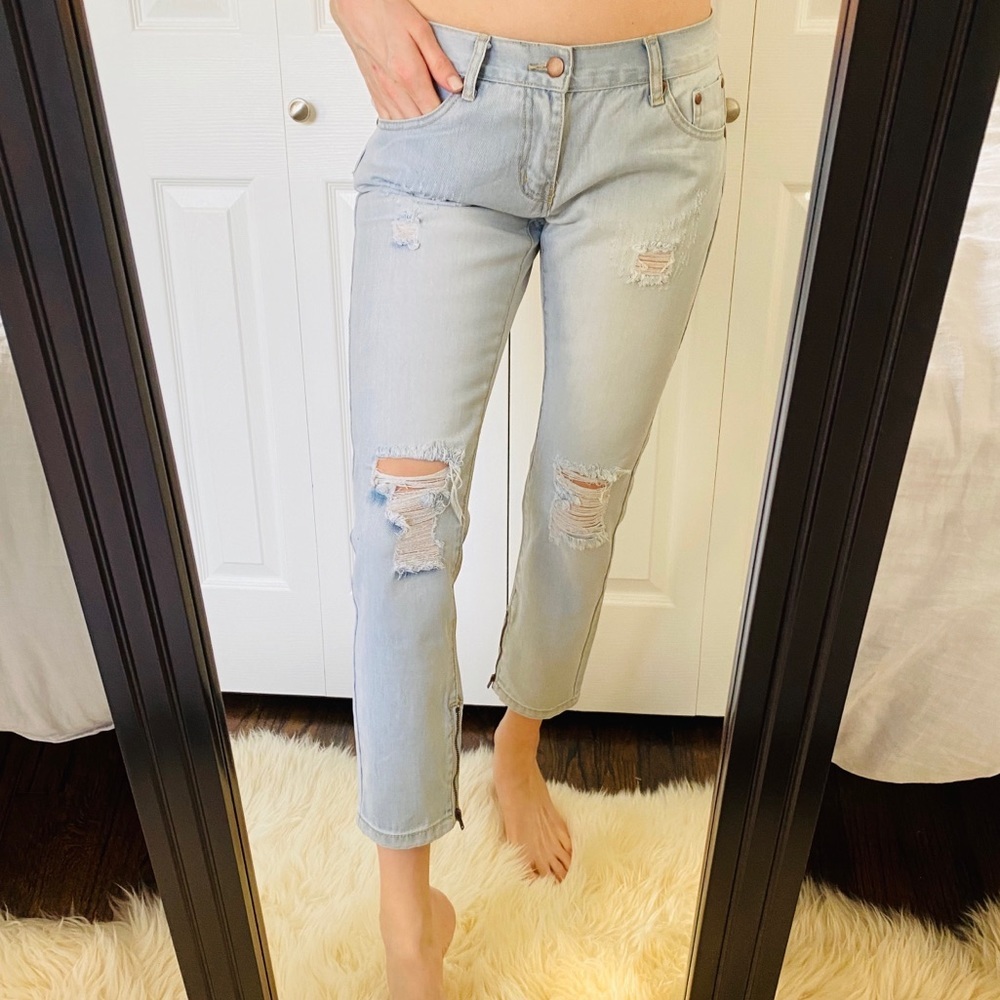 Nordstrom Lira Light Wash Distressed Jeans | 28